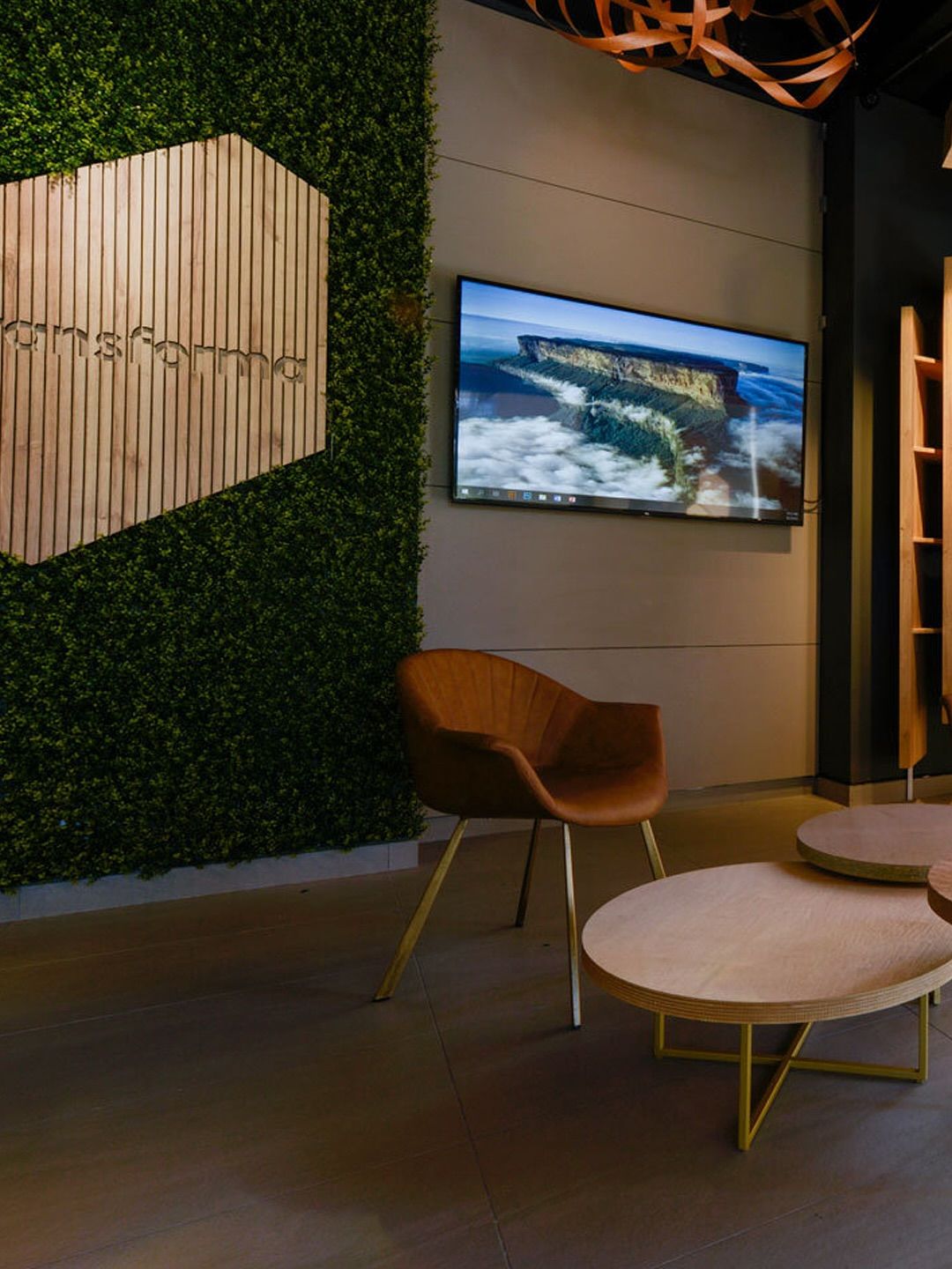 Client lounge